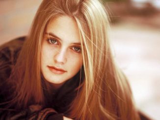 أليسيا سيلفرستون Alicia Silverstone