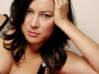 Jennifer Tilly