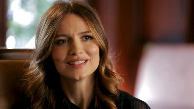 سافرون بوروز Saffron Burrows سافرون بوروز Saffron Burrows