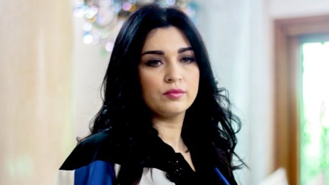 Farah El Fassi Farah El Fassi