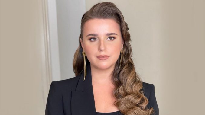Yousra Bouhmouch Yousra Bouhmouch