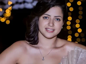 منى فاروق Mona Farouk