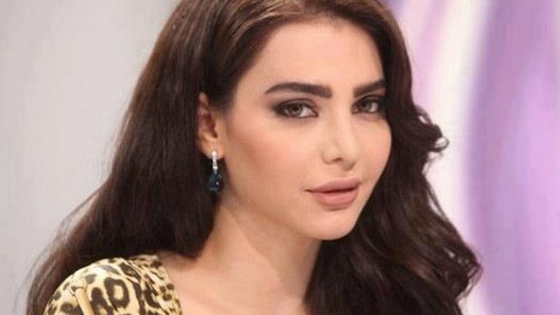قمر Amar (مغنية Singer) قمر Amar