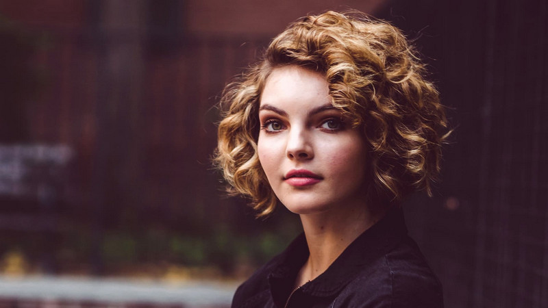 كامرين بيكوندوفا Camren Bicondova كامرين بيكوندوفا Camren Bicondova