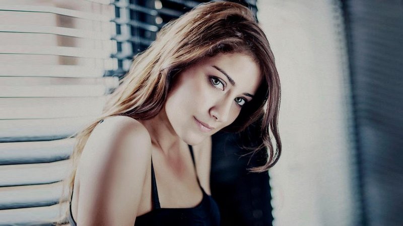 هازال كايا Hazal Kaya هازال كايا Hazal Kaya