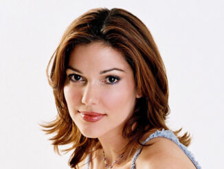 لورا هارينج Laura Harring