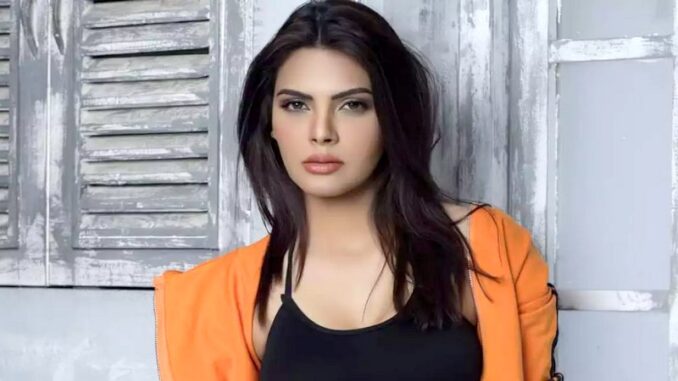 شيرلين تشوبرا Sherlyn Chopra