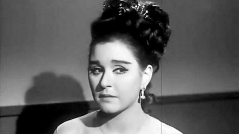 سعاد حسني عميلة المخابرات المصرية وعشيقة صدام حسين