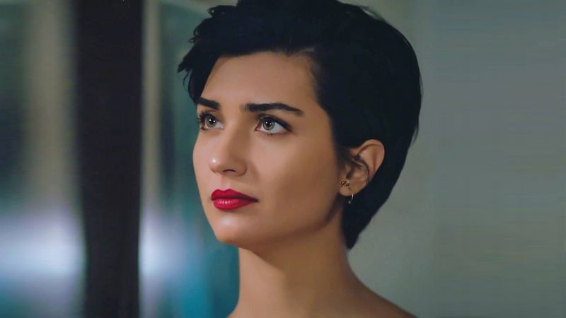 Tuba Buyukustun