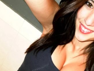 ‎Angie Varona‎